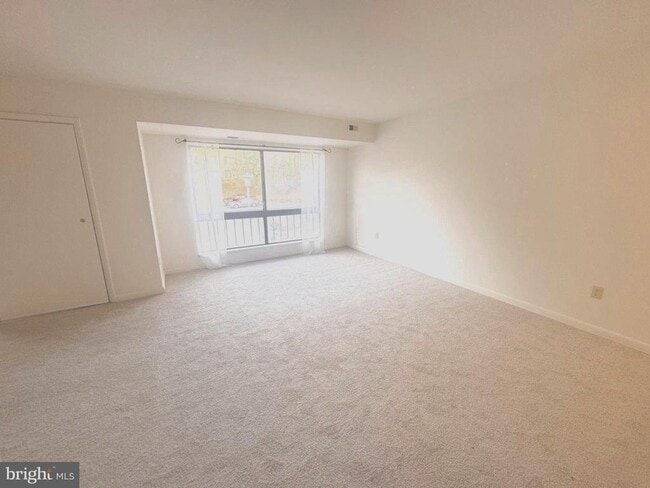 Building Photo - 8865 Roll Right Ct