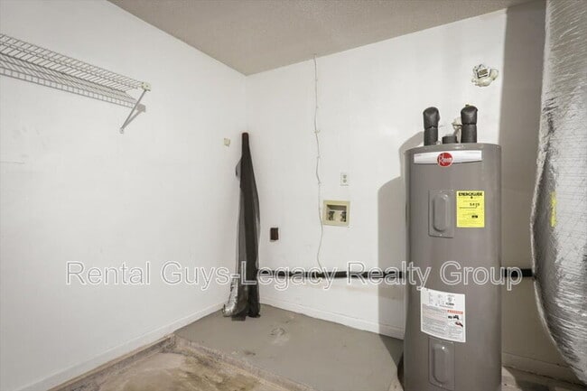 Building Photo - 3633 Carol Ann Ln