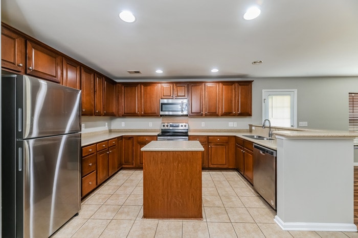 Building Photo - 1522 Mandarin Ct