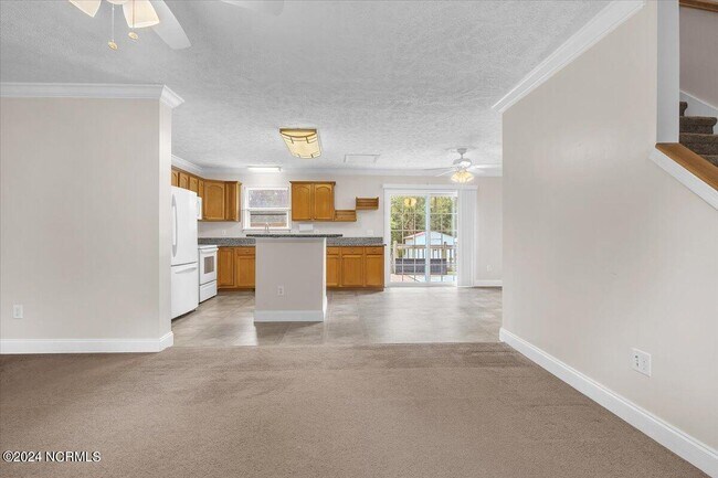 Building Photo - 3075 McCall St SW
