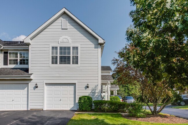 Building Photo - 1401 Orleans Dr