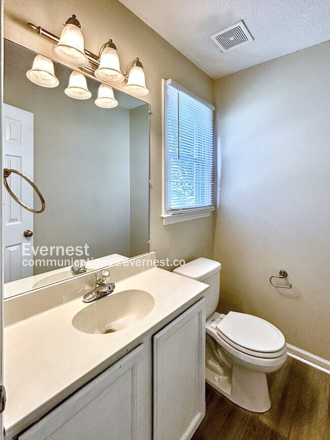 Building Photo - 5126 Lundy Dr