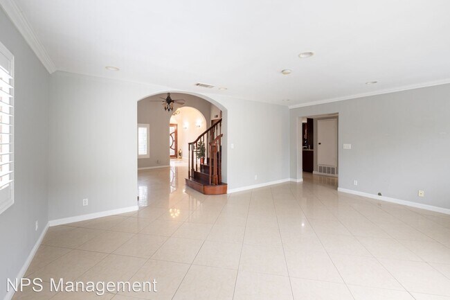 Building Photo - 5 br, 3 bath House - 12552 Eckleson Street