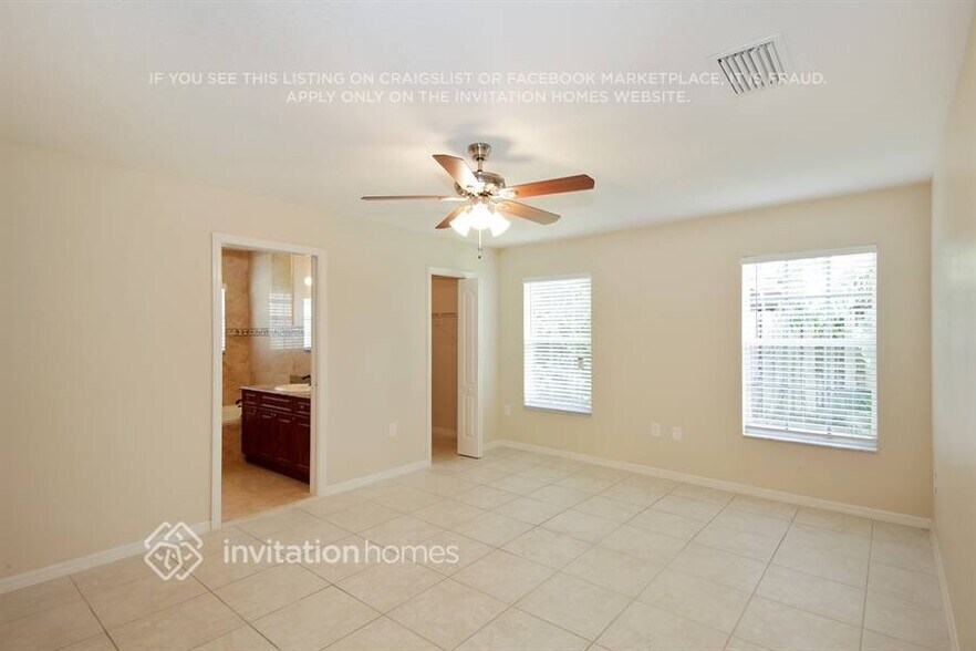 Building Photo - 15341 SW 139th St