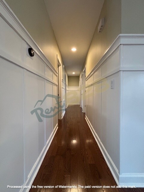 Building Photo - 201 Camellia Way