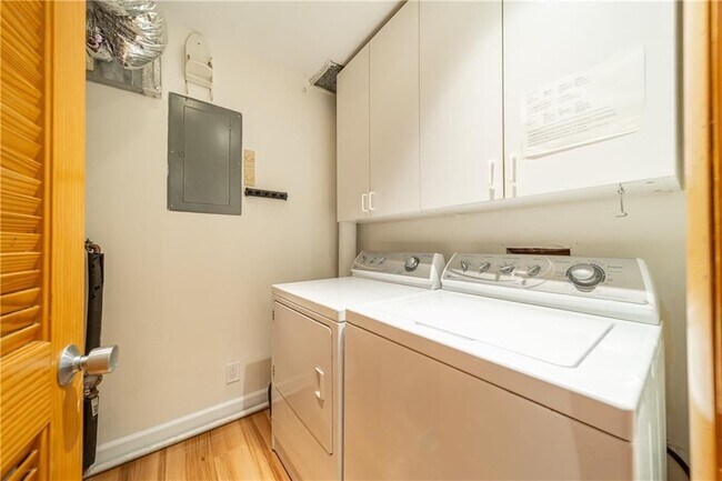Building Photo - 48 Finch Trail NE