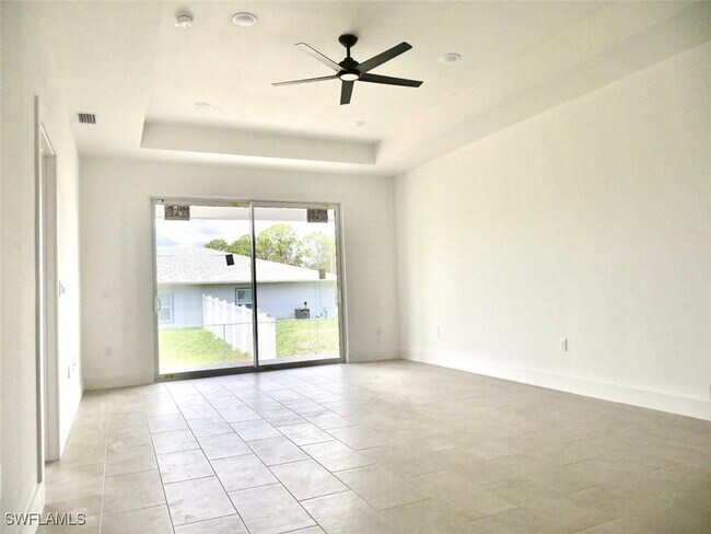 Building Photo - 918 Eisenhower Blvd