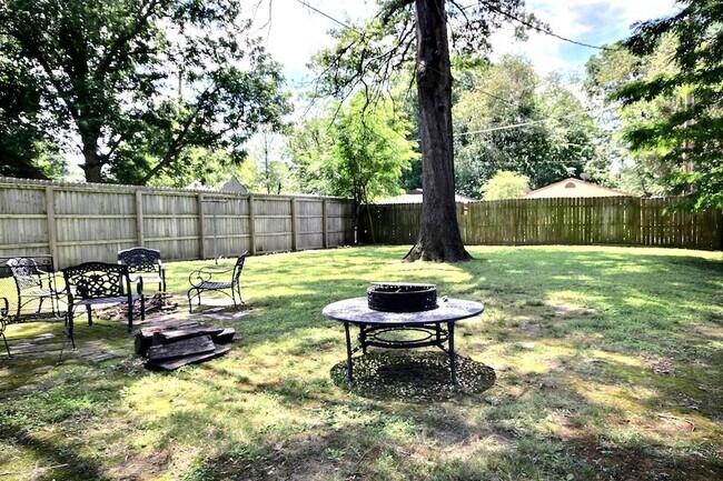 Building Photo - 3579 Carnes Ave