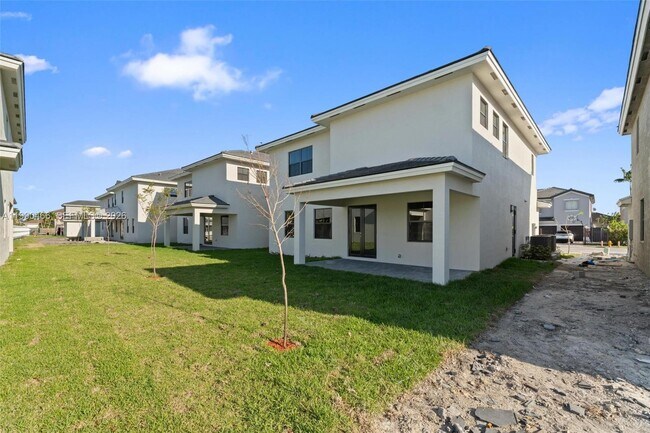 Building Photo - 15441 SW 20 Ln