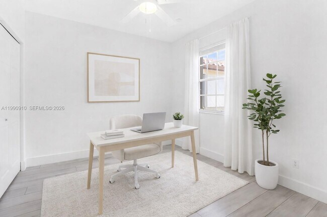 Building Photo - 4977 SW 135th Way