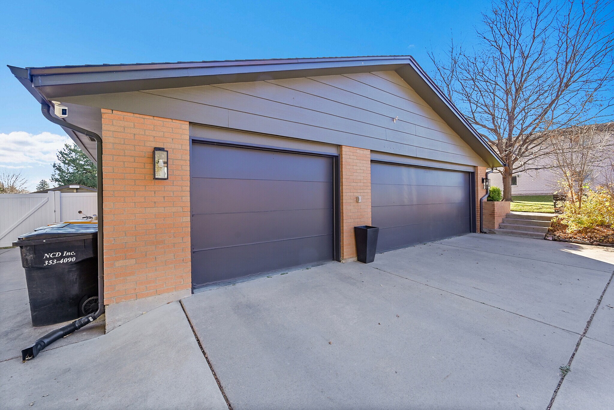 Building Photo - 2126 19th Ave