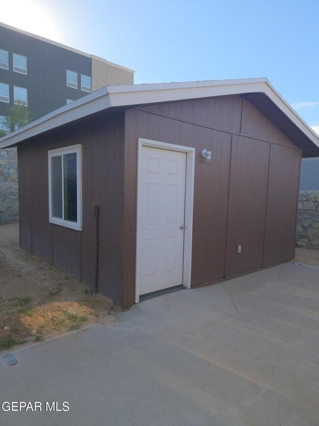 Building Photo - 3613 Tierra Zafiro Dr