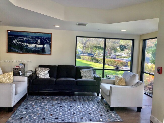 Building Photo - 2105 Lavers Cir