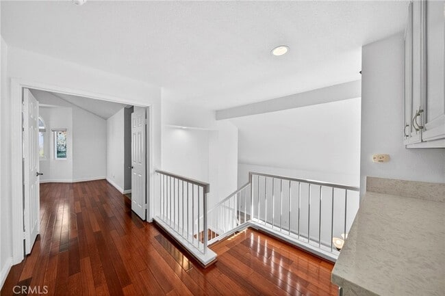 Building Photo - 3355 Sterling Dr