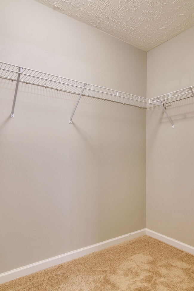 Building Photo - 3 BR/2.5 BA Villas at Concord Place Townhome!!!