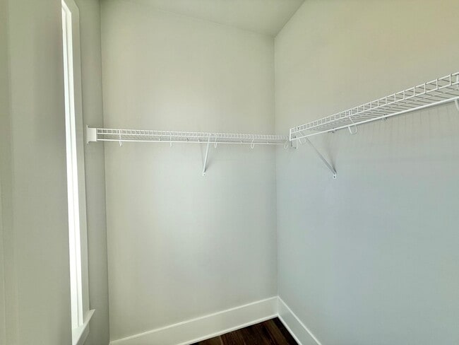 Building Photo - Newly Built 5BD, 4.5BA Knightdale Home wit...