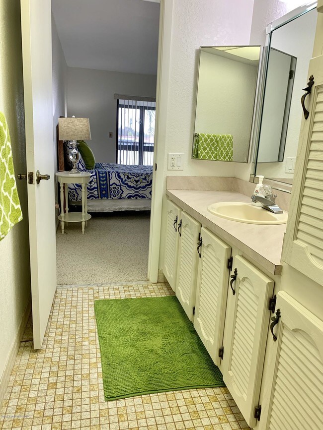 Building Photo - 205 S Banana River Blvd