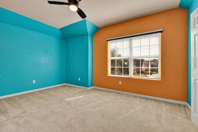 Building Photo - 3303 Cherokee Cove
