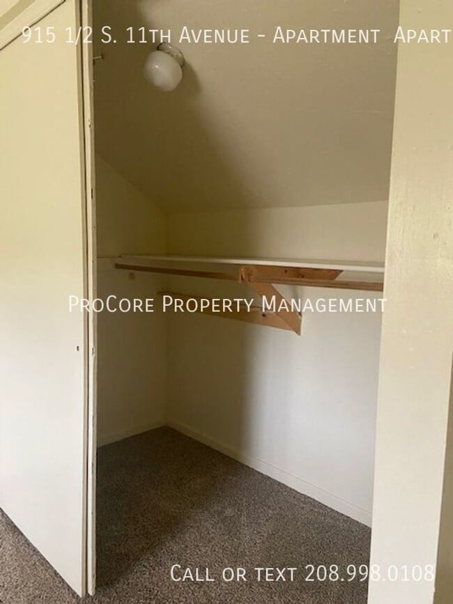 Building Photo - This is a great 1 bedroom 1 bath apartment...