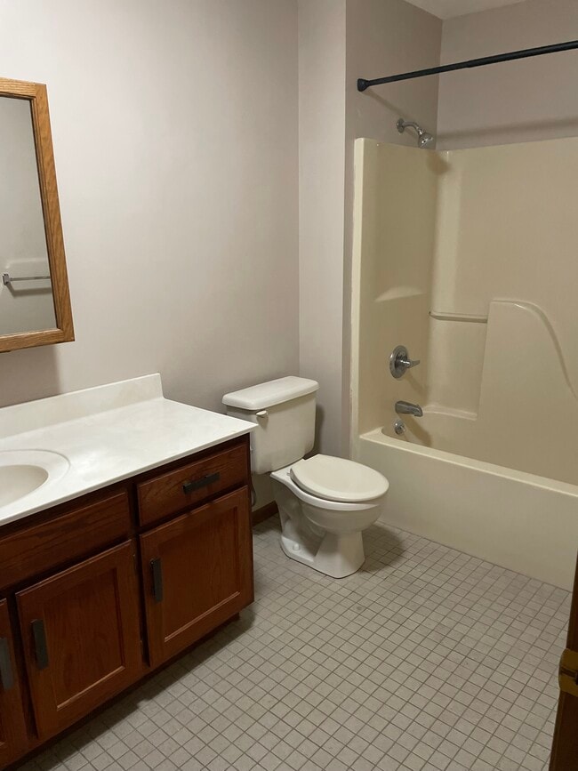 Building Photo - 205 Ruth Ave