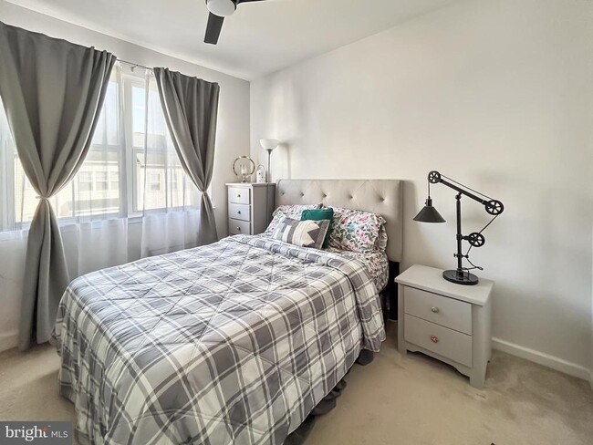 Building Photo - 13266 Dowdens Ridge Dr