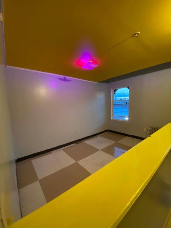 Building Photo - 270 N Main St