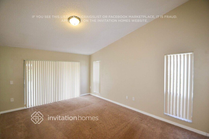 Building Photo - 9701 NW 14th St