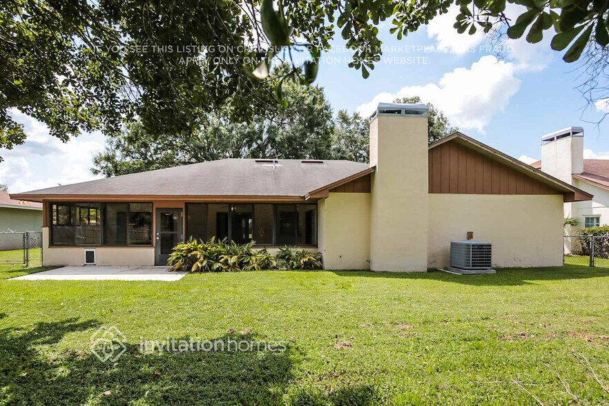 Building Photo - 1060 Colony Arms Dr