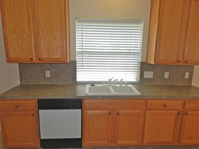 Building Photo - 26872 Monarch Manor Ln