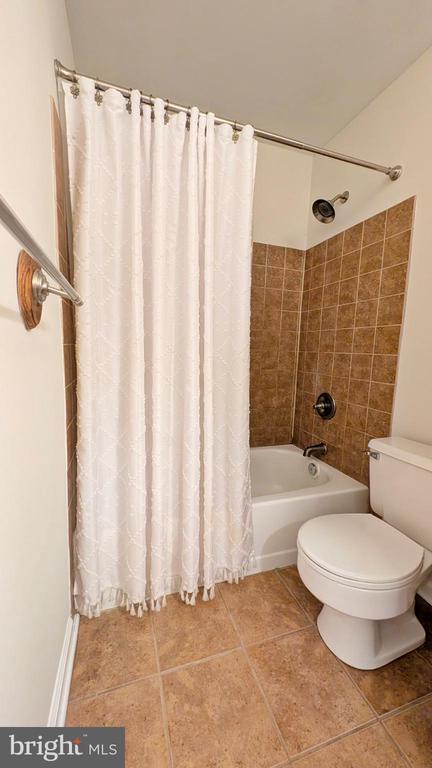 Building Photo - 33 Badger Gate Ct