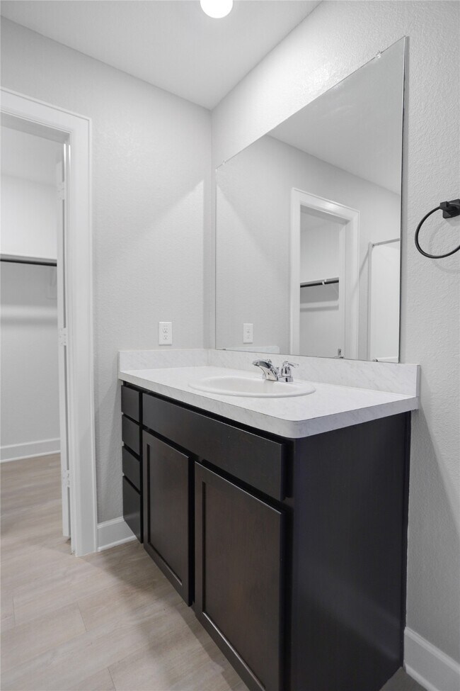 Building Photo - 4235 Palmetto Grv Ln