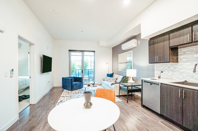 Building Photo - 400 Station Park Cir