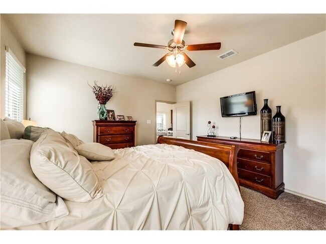 Building Photo - 313 Delgany Trail