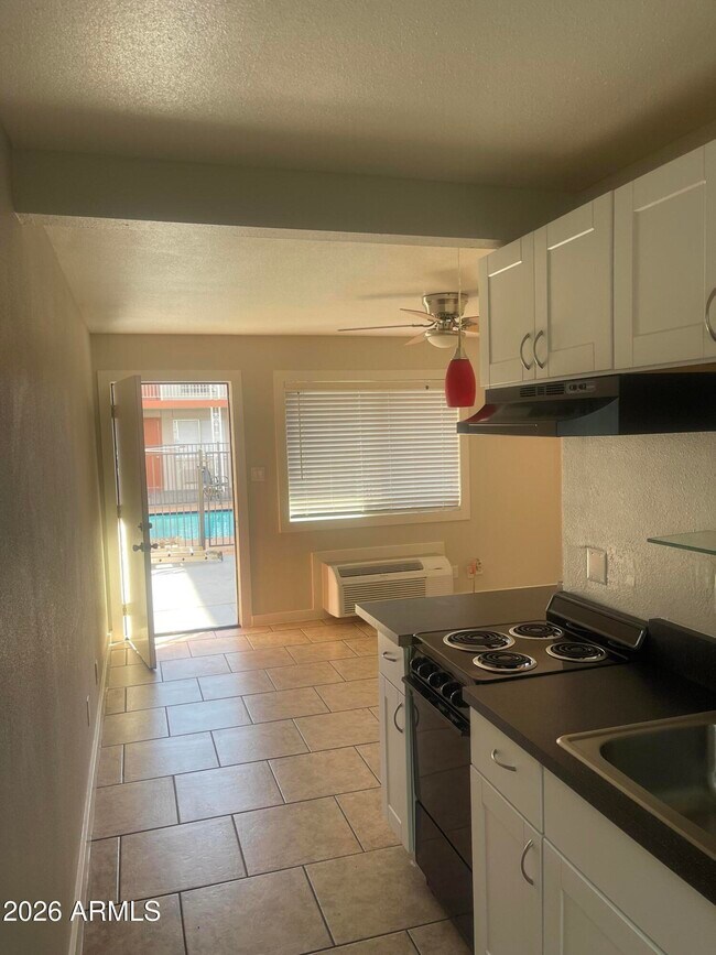 Building Photo - 4130 N 12th St