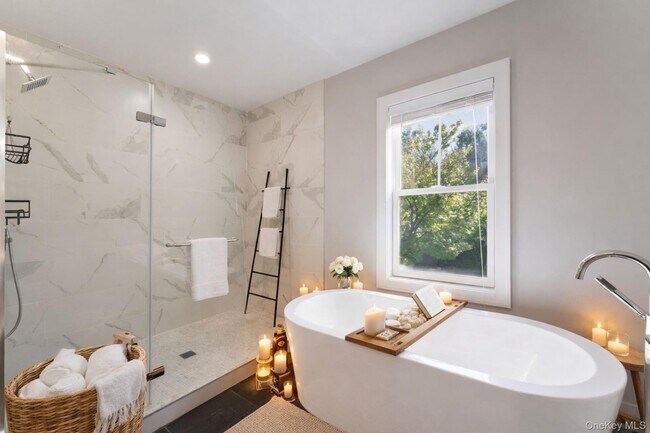 Building Photo - 22 E Clinton Ave