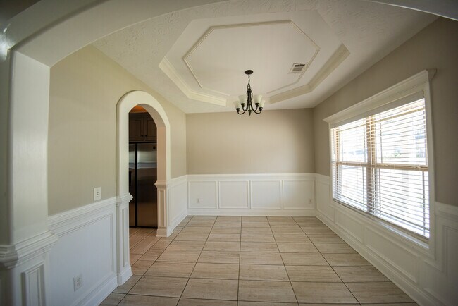 Building Photo - 8217 Lantern Ct