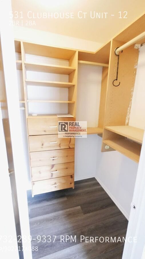 Building Photo - 531 Clubhouse Ct