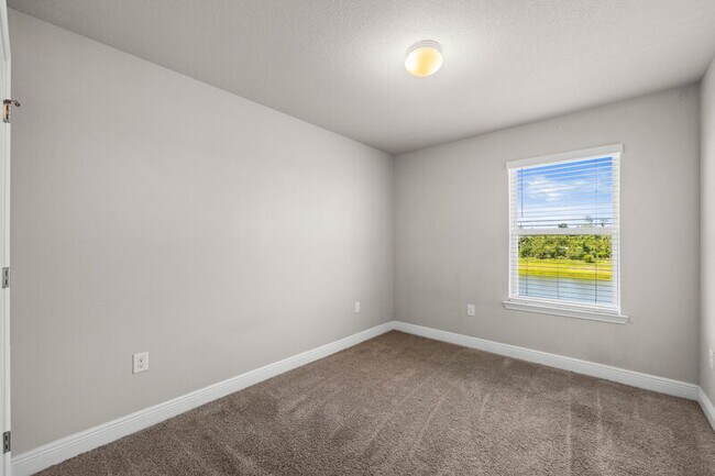 Building Photo - 5768 Callaway Cir