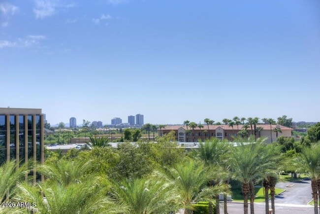 Building Photo - 2211 E Camelback Rd