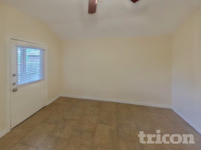 Building Photo - 8536 Cherry Bark Ln