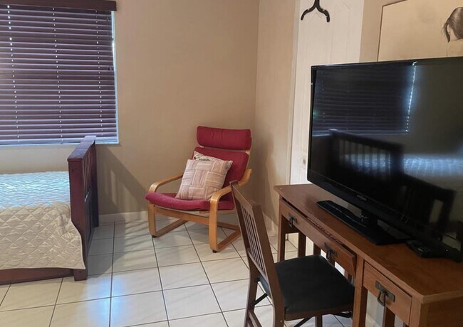 Building Photo - 21218 Lago Cir