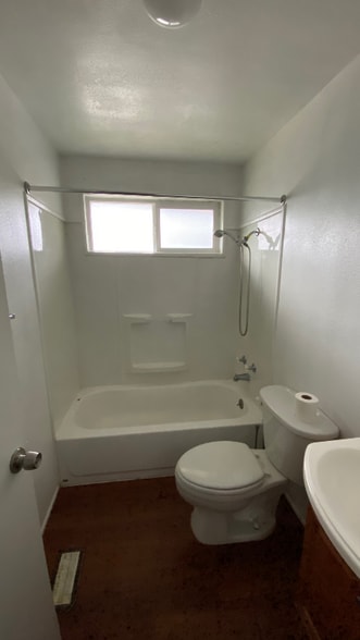 Building Photo - 1489 S Columbian Way