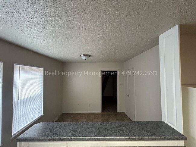Building Photo - 1205 W Atlanta St