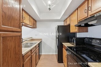 Building Photo - 540 N May-#3075