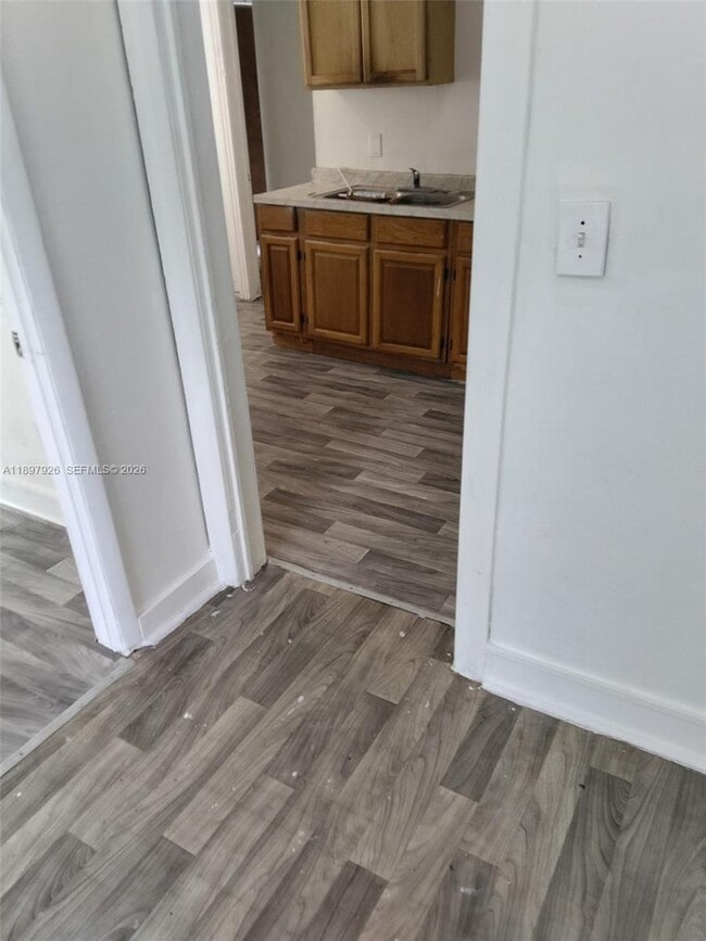 Building Photo - 2748 Broadway Ave