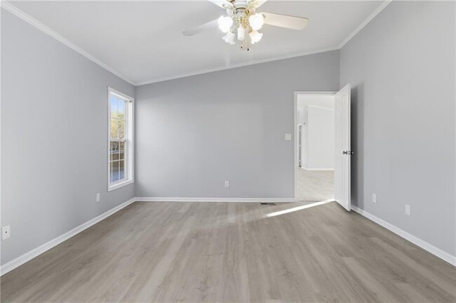 Building Photo - 5320 Long Branch Rd