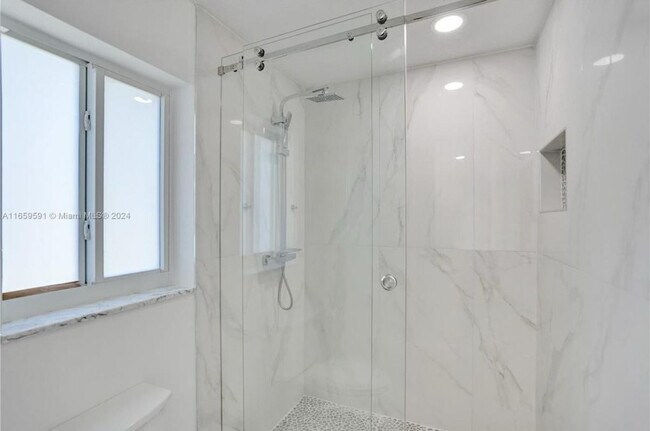 Building Photo - 11280 NW 40th St