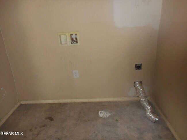 Building Photo - 14301 Desert Orchid Dr