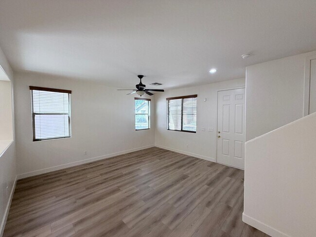 Building Photo - 3938 S Napa Ln