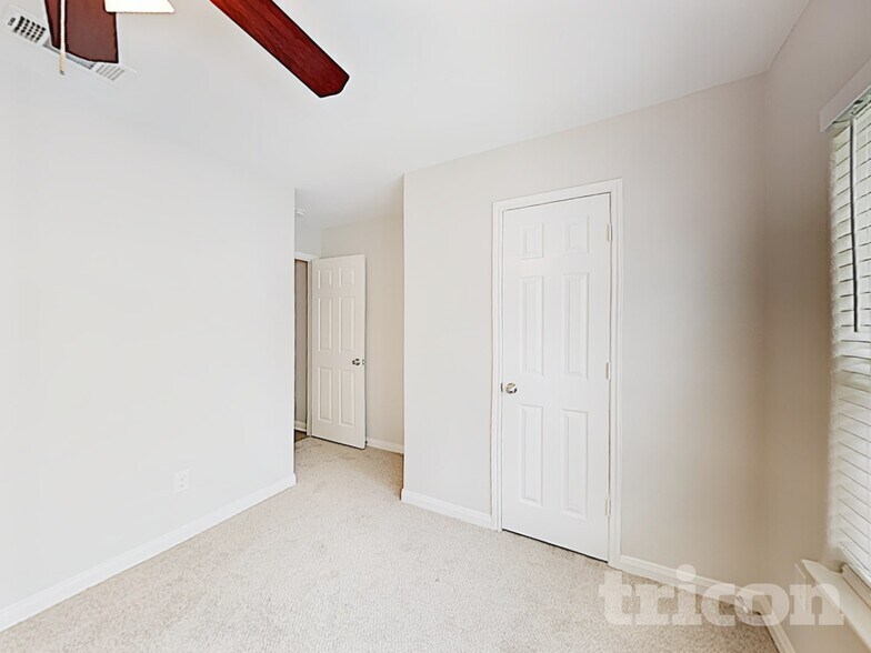 Building Photo - 111 Drover Ridge Rd